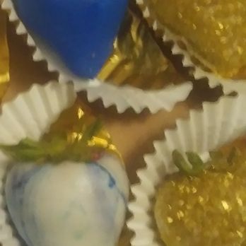 Shelisa's Pralines - Marble eyes and disco ball candy chocolate covered strawberries - Candy Stores Near Me - Mobile, Alabama Shelisa's Pralines - Marble eyes and disco ball candy chocolate covered strawberries - Candy Stores Near Me - Mobile, Alabama