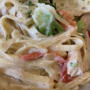 Venice Kitchen - Chicken Fettuccini - Pizza Near Me - Memphis, Tennessee Venice Kitchen - Chicken Fettuccini - Pizza Near Me - Memphis, Tennessee