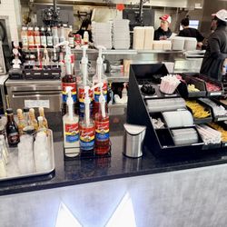 MOOYAH Burgers, Fries & Shakes - Service Area