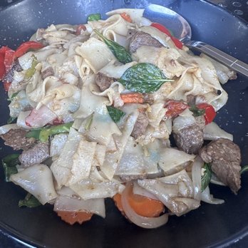 Siam Station - Drunken  Pad Kee Mow - Thai Near Me - Irvine, California