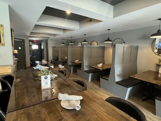 White Owl Tavern by null