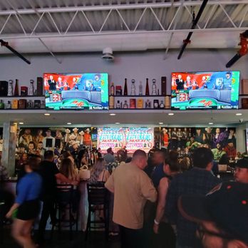 Jalos - Sports Bars Near Me - Berwyn, Illinois Jalos - Sports Bars Near Me - Berwyn, Illinois
