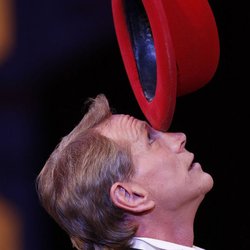 Kris Kremo performs incredible tricks in OVATION.