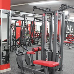 Eixample Fitness - Zona de musculación de última generación.