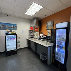 New York Deli Cafe - Inside