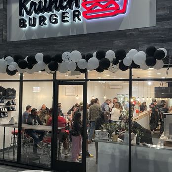 Krunch Burger - Krunch Burger newest hot spot for family dining - Burgers Near Me - La Mirada, California Krunch Burger - Krunch Burger newest hot spot for family dining - Burgers Near Me - La Mirada, California