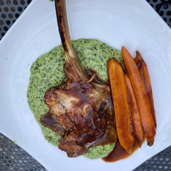 Harvest - Pork Chop - Wine Bars Near Me - New Haven, Connecticut