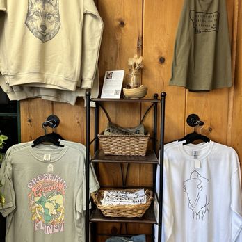Tumbleweed Cafe - Cute shopping area - Coffee & Tea Near Me - Gardiner, Montana