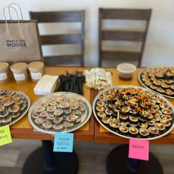 Mama Hen House - 30 rolls of kimbap!