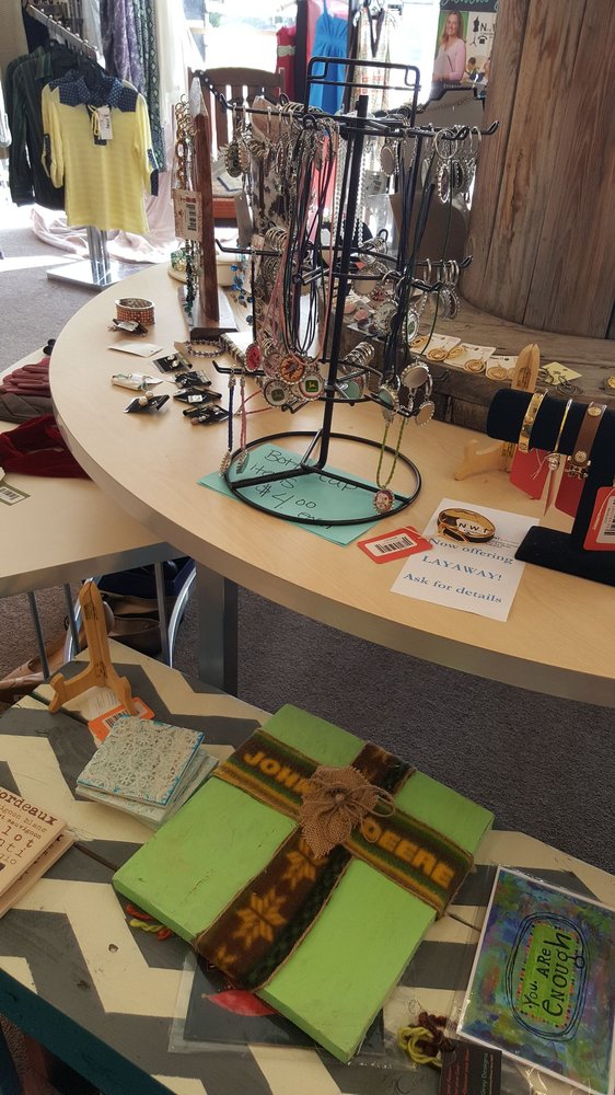 NWT Consignment - Used, Vintage & Consignment Near Me - Waterloo, Iowa NWT Consignment - Used, Vintage & Consignment Near Me - Waterloo, Iowa