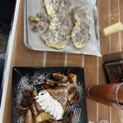 Burnt Cabin Marina - Sunday brunch at the Boat Bar & Grill