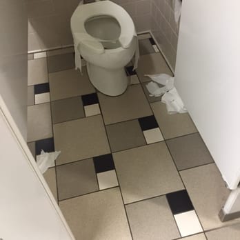 LA Fitness - Bathroom... really? - Gyms Near Me - Houston, Texas