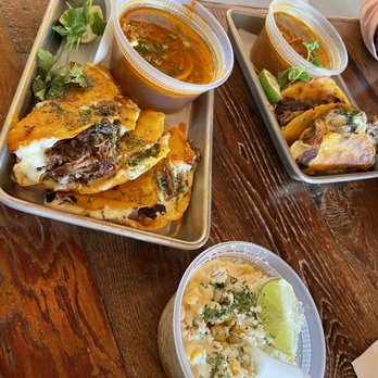 Cris and John - Birria tacos, gross broth/consomé, bland elote - Vietnamese Near Me - Dallas, Texas