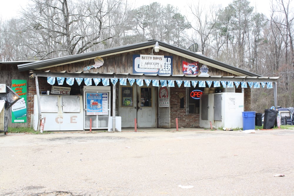 Betty Davis Grocery Logo