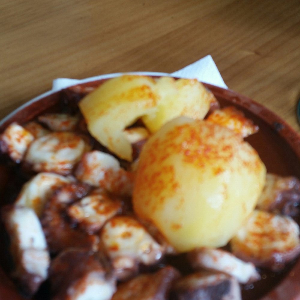 Pulpería A Gudiña - The house special Octopus - Spanish Near Me - Barcelona, B Pulpería A Gudiña - The house special Octopus - Spanish Near Me - Barcelona, B