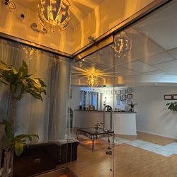 Aromatherapy Massage & Skin Care - Front desk