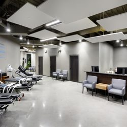 Loehr Health Center - Decompression and open therapy area--adjoining offices have private therapy available