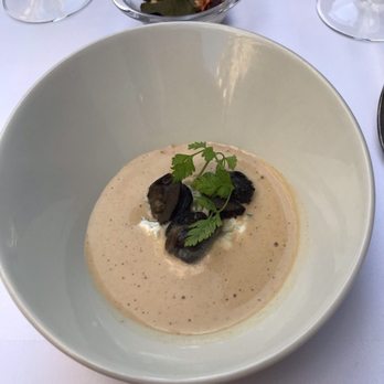 Firmin le Barbier - This is by far the best soup I've ever had. Les escargots! Again, don't knock it till you try it! - French Near Me - Paris, 75