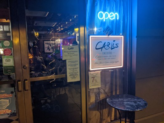 Carli‘s Fine Bistro and Piano by null