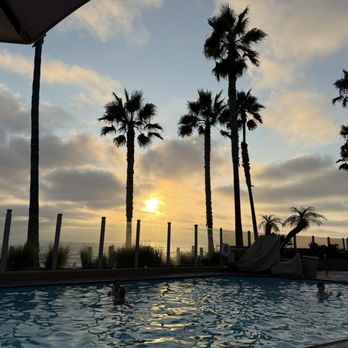 Pacific Terrace Hotel - Sunset ocean view from the pool is amazing. - San Diego, CA