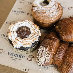 Cruffin