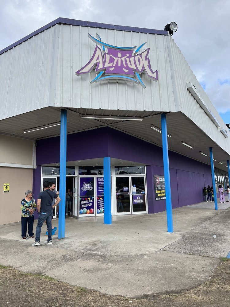 ALTITUDE TRAMPOLINE PARK Updated September 2024 32 Photos Bayamón