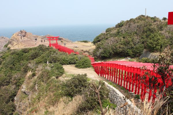 Motonosumi Shrine by null