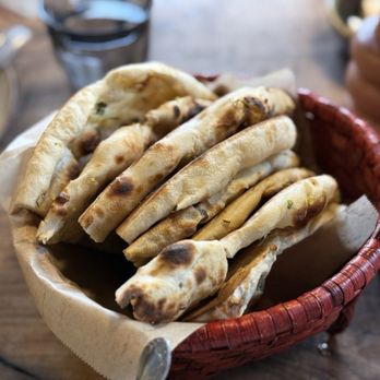 Base Camp - Garlic Naan - Himalayan/Nepalese Near Me - San Francisco, California