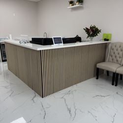 Her's Salon And Spa - Reception area
