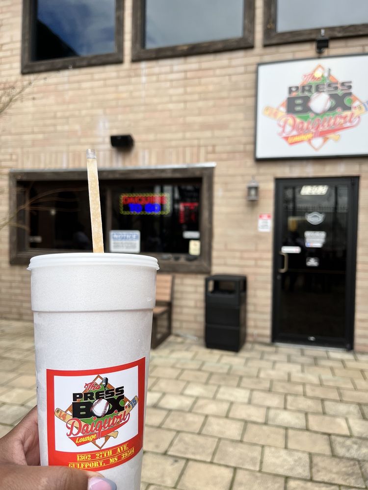 THE PRESS BOX DAIQUIRI LOUNGE Updated September 2024 37 Photos