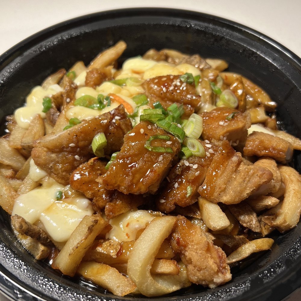 Dunn's - General Tao Poutine - Poutineries Near Me - Montreal, Quebec