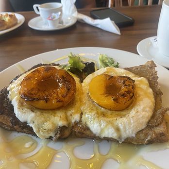 Cocinamos Bakery + Bistro - Had a wonderful meal and the service was great. Highly recommend. The pastry selection is amazing. - Bakeries Near Me - Delaware, Ohio