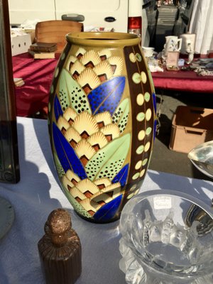 Marché aux puces de la Porte de Vanves by null