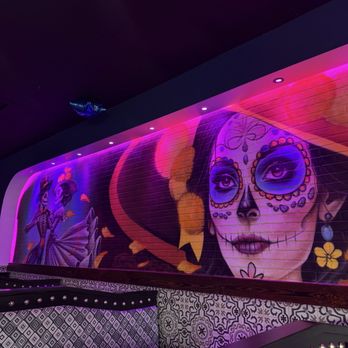 Plaza Tapatia - wall art - Mexican Near Me - Lutz, Florida Plaza Tapatia - wall art - Mexican Near Me - Lutz, Florida