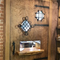 Devine - Secret door where your order comes out of