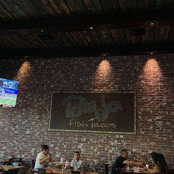 Baja Fish Tacos - Seating area - Mexican Near Me - Orange, California