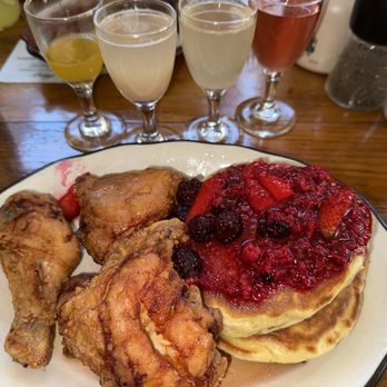 Bubby's Tribeca - Chicken Pancakes with berries - American Near Me - New York, New York