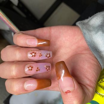 Flagstaff Nails Salon - They were very rough with my nails they cut into my cuticle and it's been bleeding since I left! - Nail Salons Near Me - Flagstaff, Arizona Flagstaff Nails Salon - They were very rough with my nails they cut into my cuticle and it's been bleeding since I left! - Nail Salons Near Me - Flagstaff, Arizona