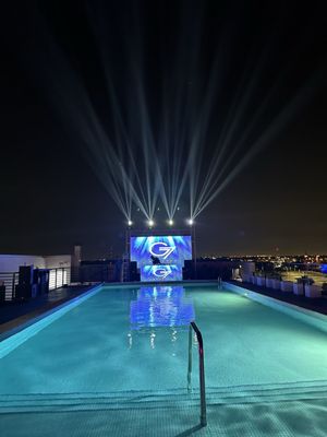 G7 Rooftop by null