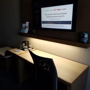 Courtyard by Marriott Deptford - Smart TV and Desk with USB outlet and shelf for carry on size luggage. - Hotels Near Me - Deptford, New Jersey