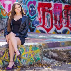 Livingston Lee Photography - Senior portrait sessions with livingston Lee Photography