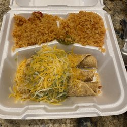#7 Combo plate. 3 chicken taquitos.
