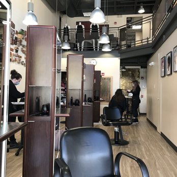 Gordon Salon Glenview - Styling area - Hair Salons Near Me - Glenview, Illinois Gordon Salon Glenview - Styling area - Hair Salons Near Me - Glenview, Illinois