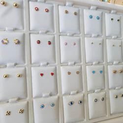 Baby earrings stud.