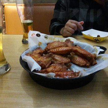 Buffalo Wild Wings - Large order of Traditional wings with 3 or so missing - Chicken Wings Near Me - Turlock, California Buffalo Wild Wings - Large order of Traditional wings with 3 or so missing - Chicken Wings Near Me - Turlock, California