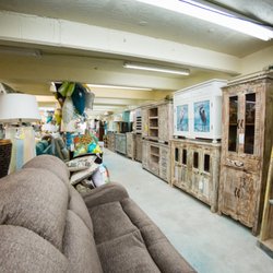 Fred's Beds & Furniture
