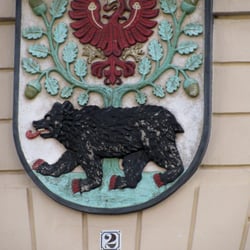 Rathaus Bernau - Das Stadtwappen von Bernau am Rathaus.