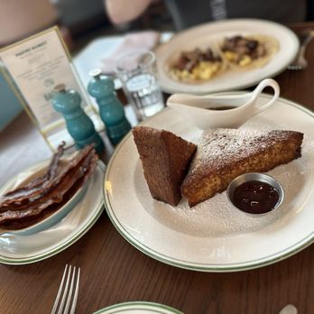 Sadelle's - FRENCH TOAST - Breakfast & Brunch Near Me - Dallas, Texas
