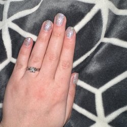 Nails 2000 - Manicure before Oahu!