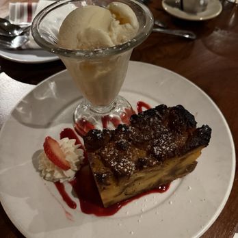 Barrel House Tavern - BUTTERSCOTCH BREAD PUDDING - New American Near Me - Sausalito, California